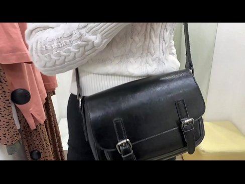 ❤️ Фитинг бөлмөсүндө жаш канчык FeralBerryди дилдо менен коомдук мастурбациялоо ❤️ Сапаттуу порно бизде ky.naughtyhentai.ru ☑